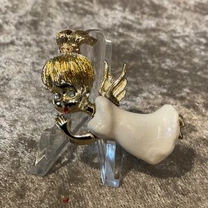 Vintage Beatrix Angel Pin